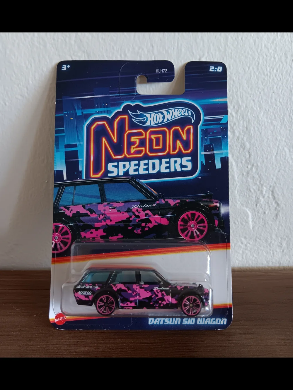 Neon Speeders Datsun 510 Wagon
